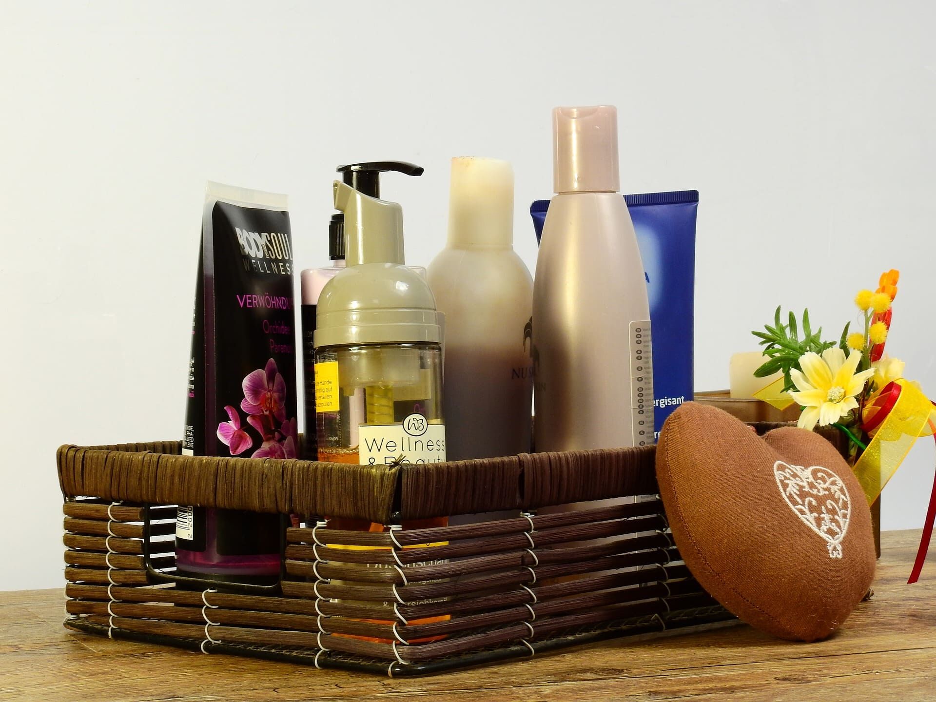 cosmetics-gdc7adde51_1920